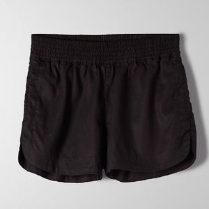 Aritzia | TNA Black Trope Shorts